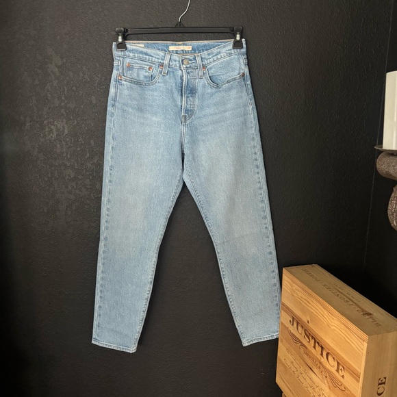 LEVIS Wedgie Icon Fit Ankle Women's Jeans Tango Light - Picture 2 of 6